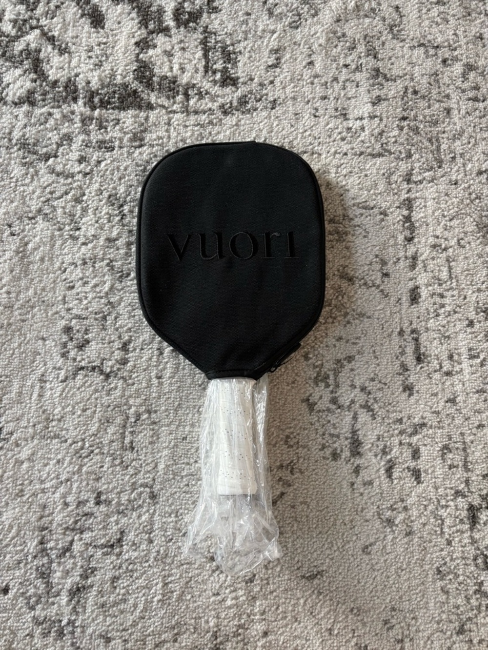 Vuori Black Paddle Case with Embossed Logo